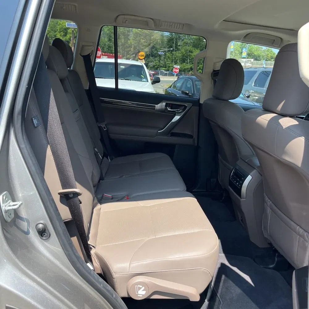 2023 Lexus GX 460 Base