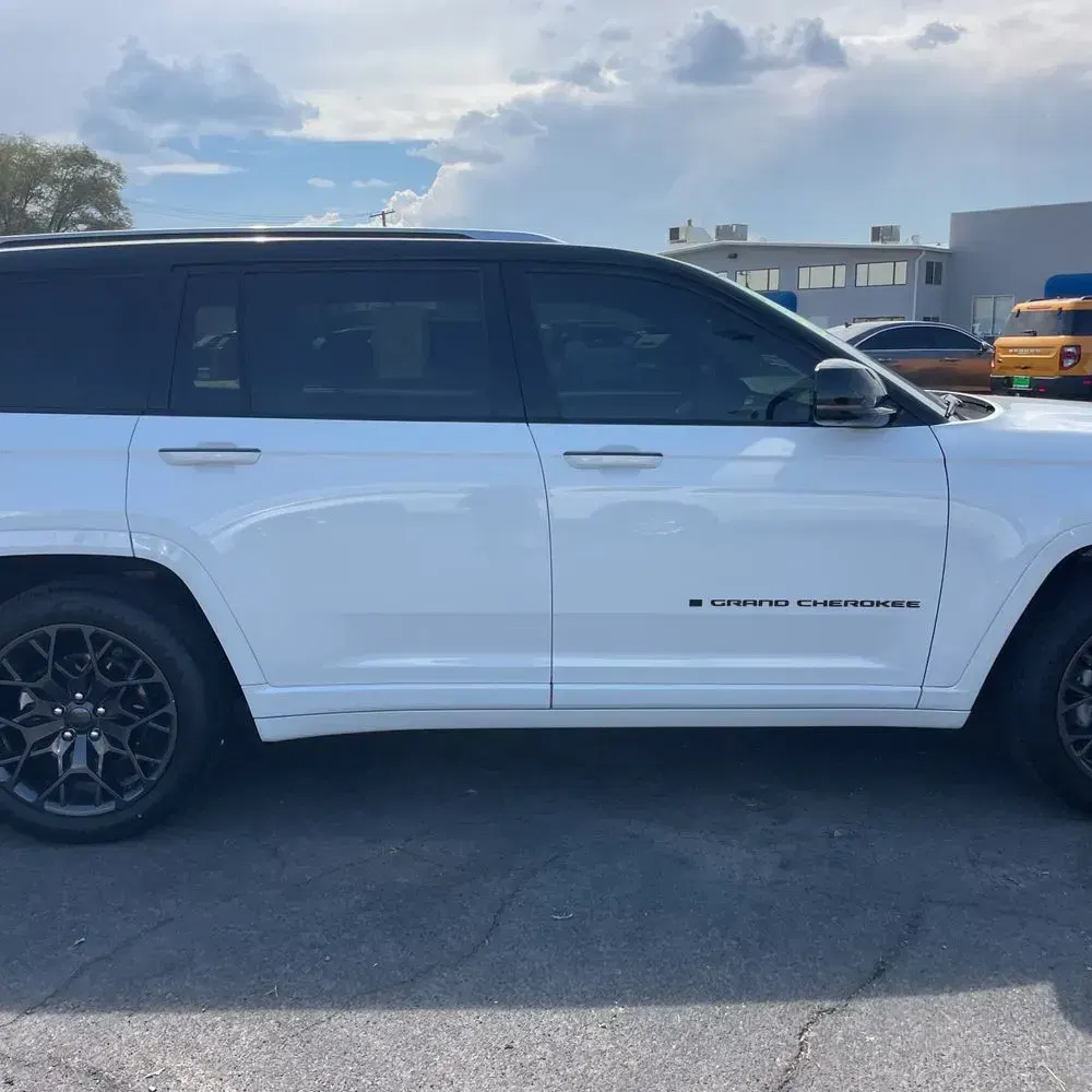 2023 Jeep Grand Cherokee L Summit