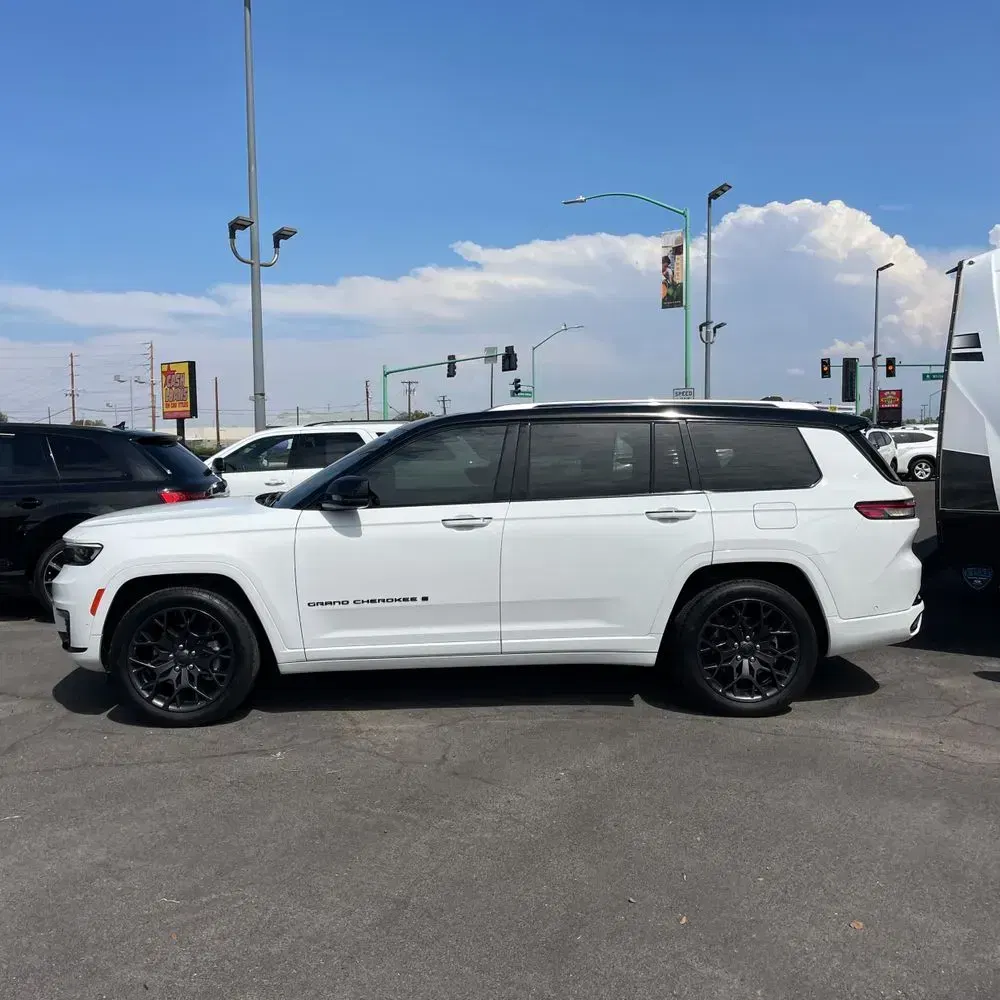 2023 Jeep Grand Cherokee L Summit