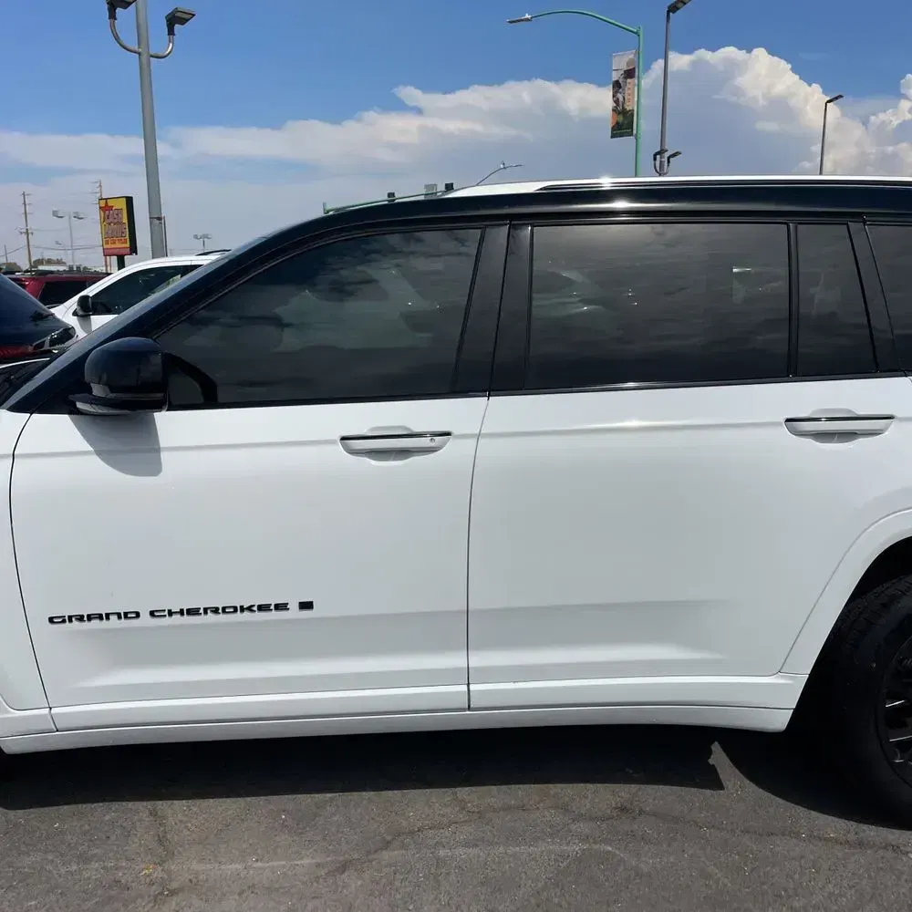 2023 Jeep Grand Cherokee L Summit