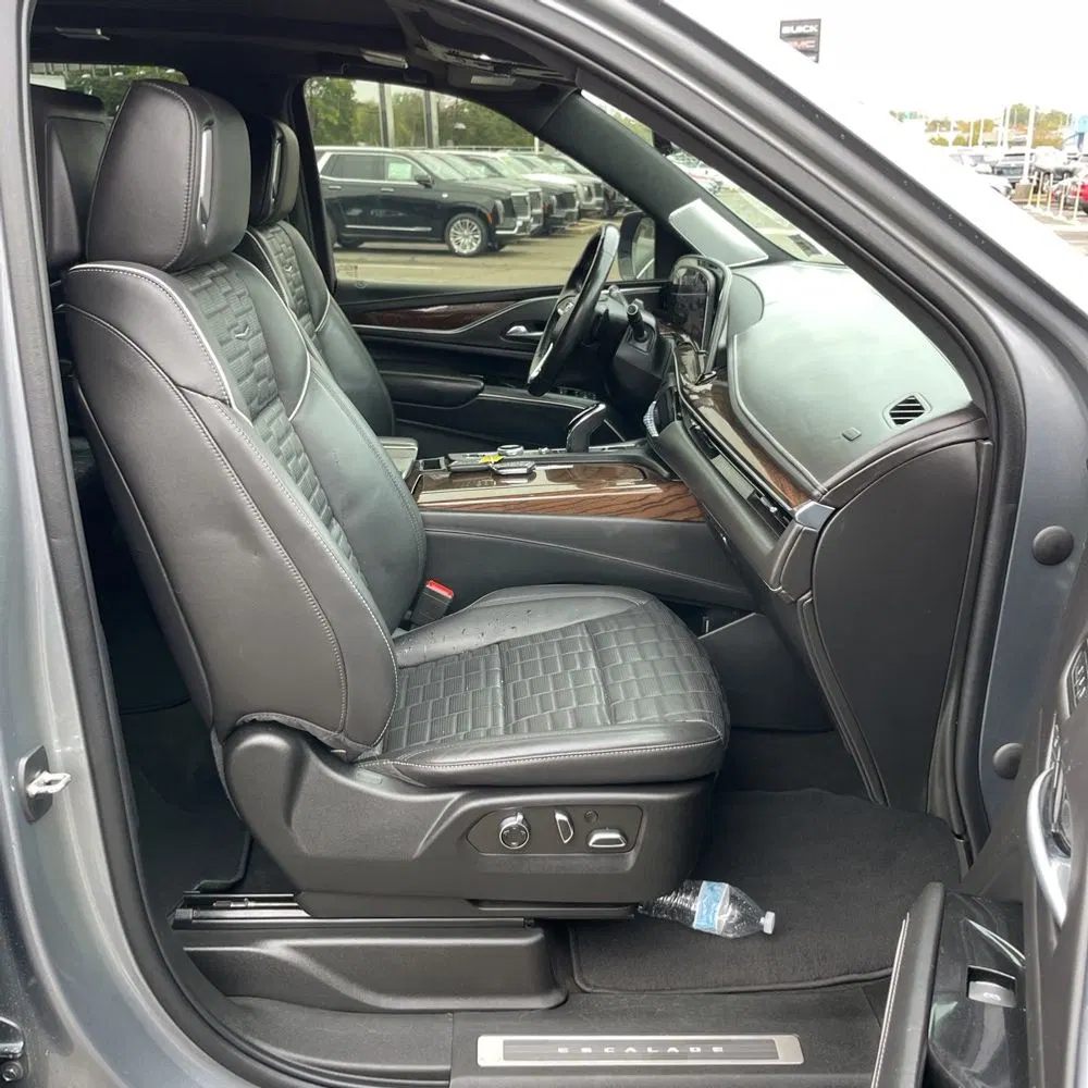 2022 Cadillac Escalade Sport Platinum