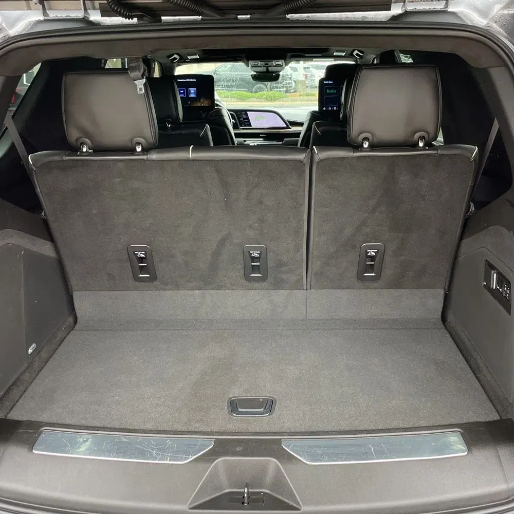 2022 Cadillac Escalade Sport Platinum