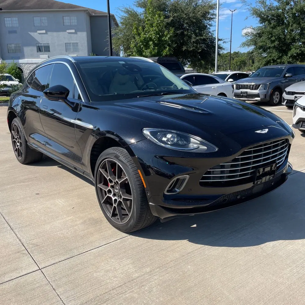 2021 Aston Martin DBX Base