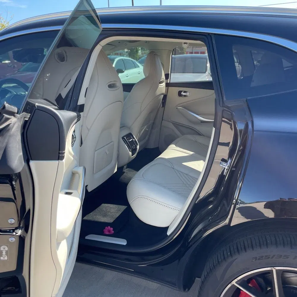 2021 Aston Martin DBX Base