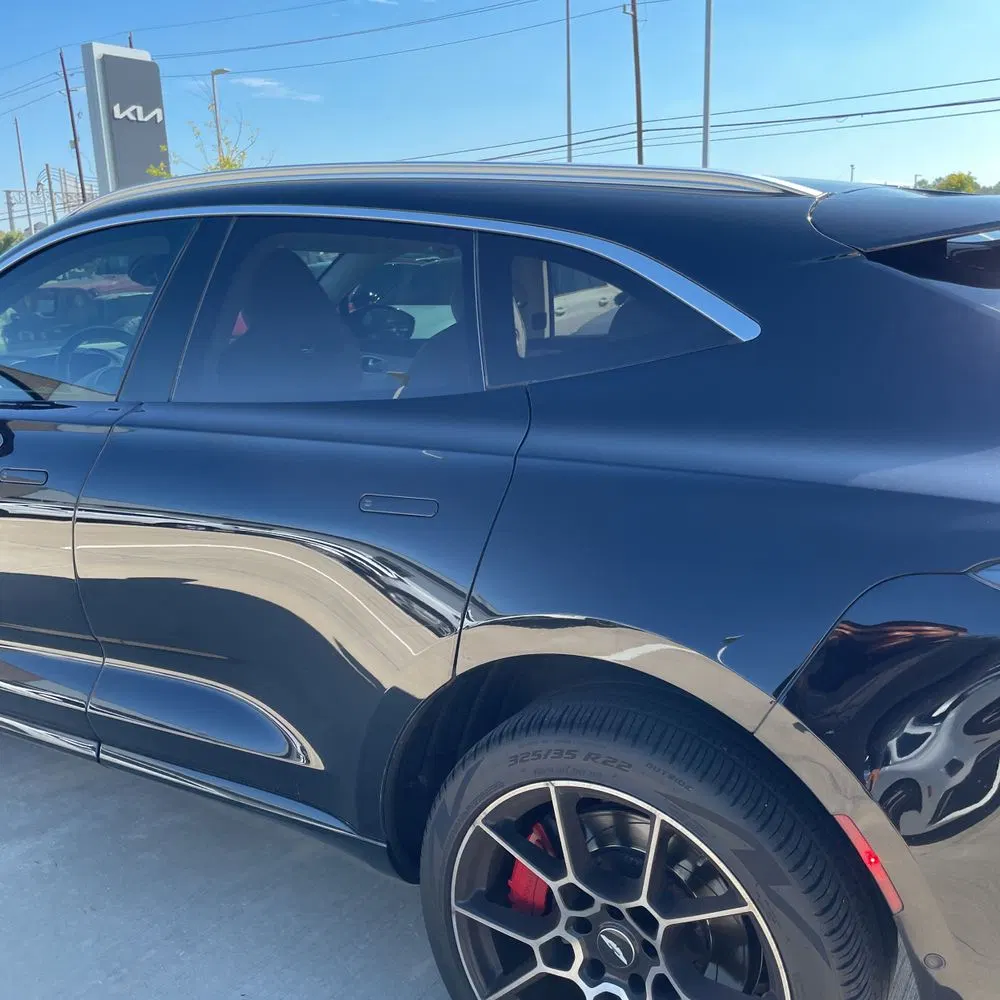 2021 Aston Martin DBX Base