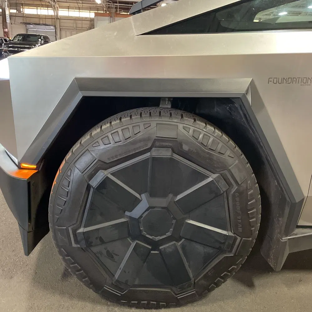 2024 Tesla Cybertruck Base