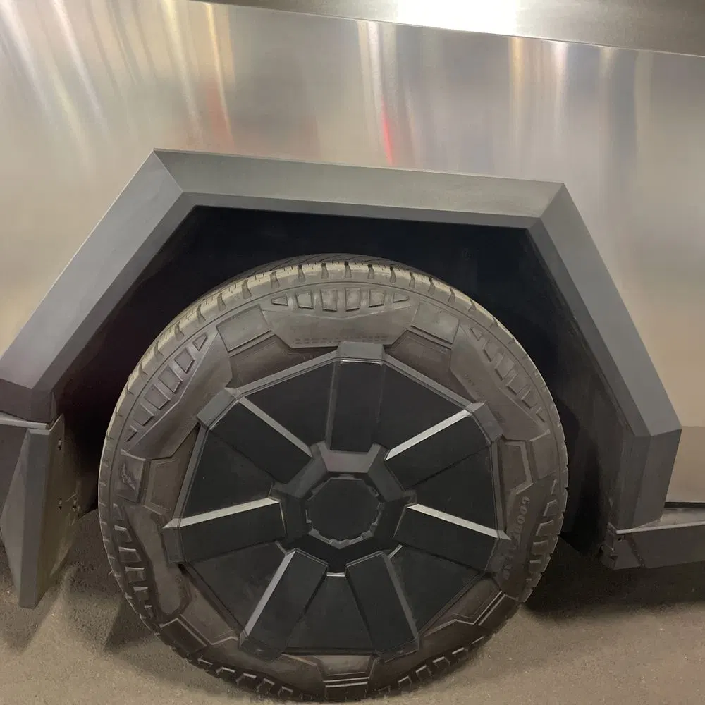 2024 Tesla Cybertruck Base