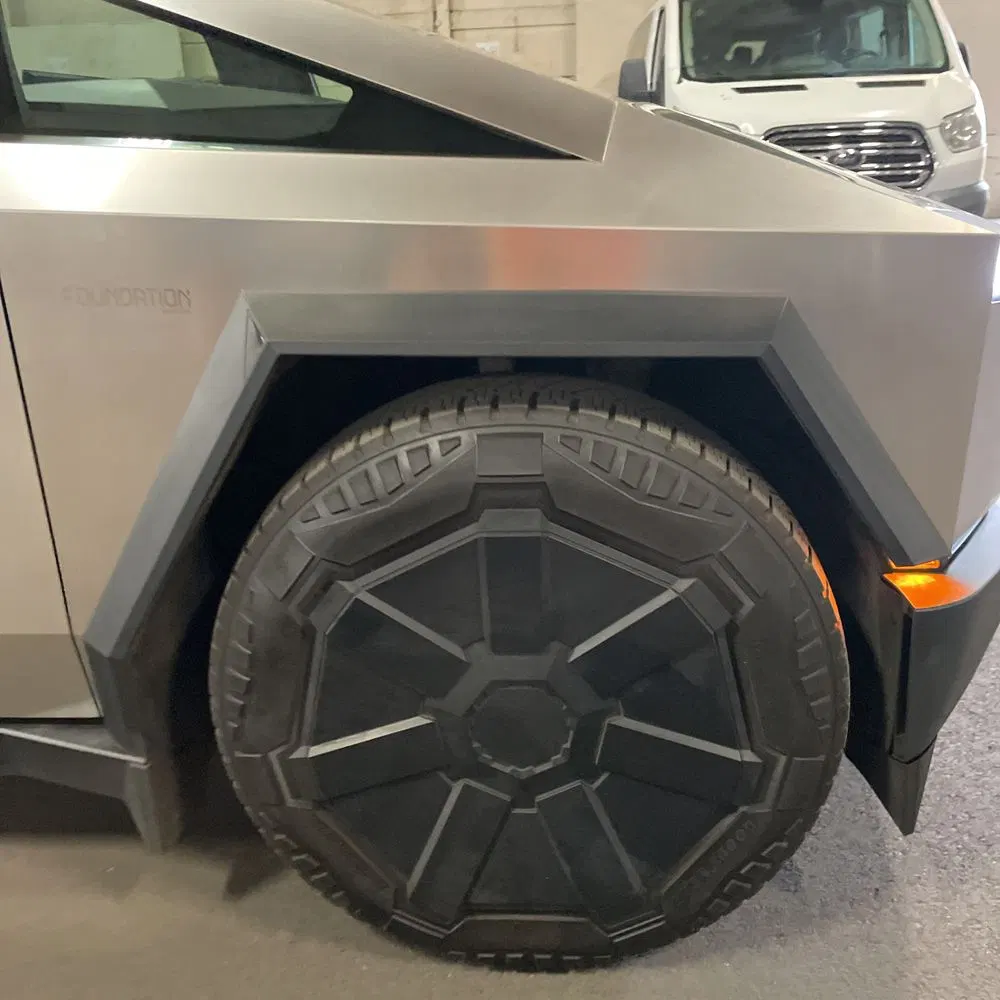 2024 Tesla Cybertruck Base