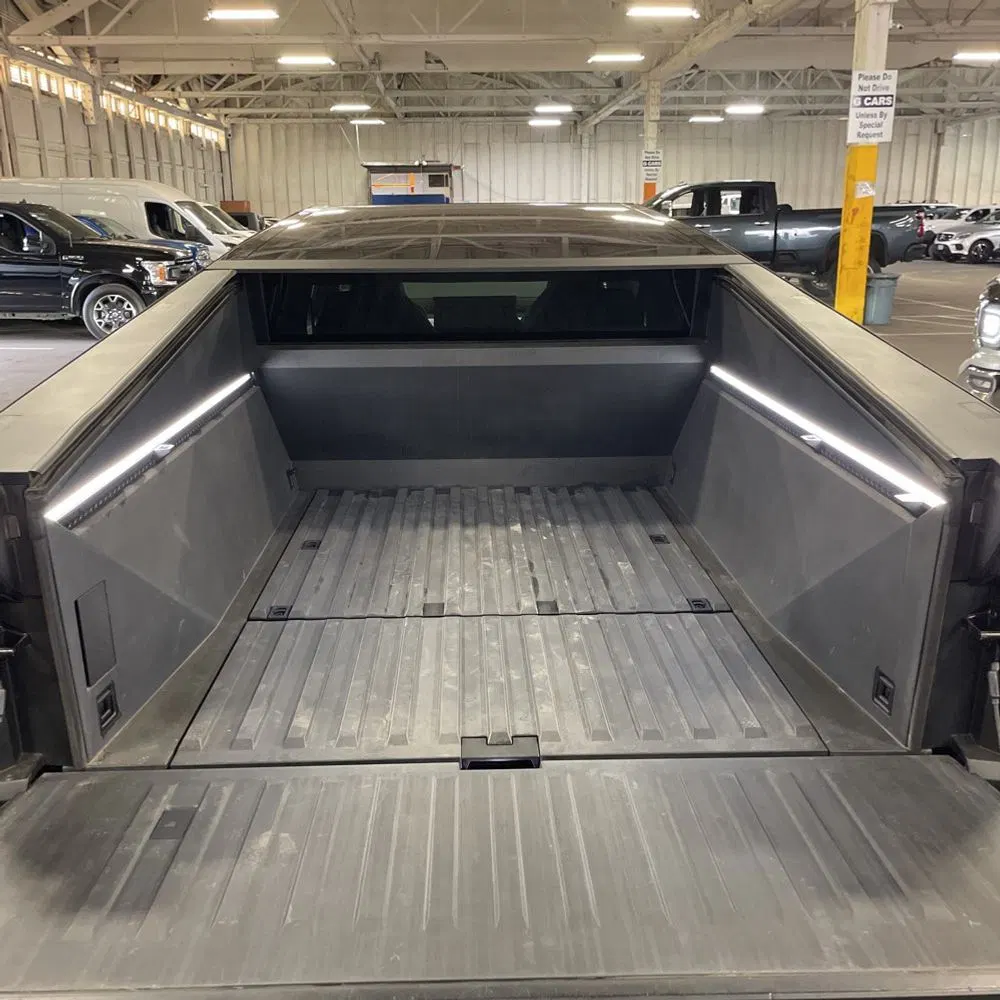2024 Tesla Cybertruck Base