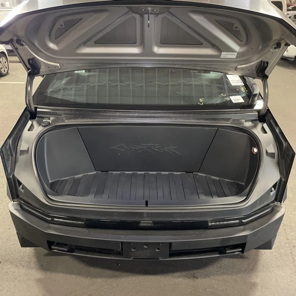2024 Tesla Cybertruck Base