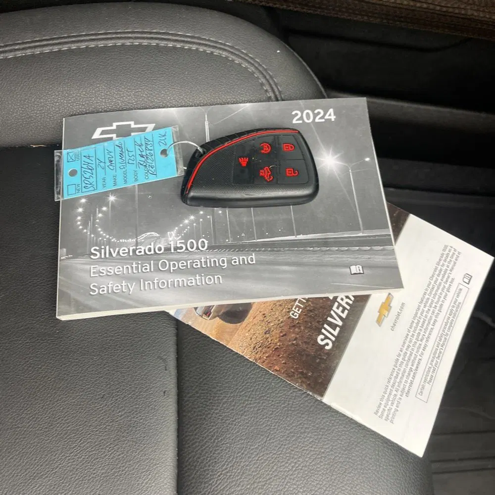 2024 Chevrolet Silverado 1500 RST