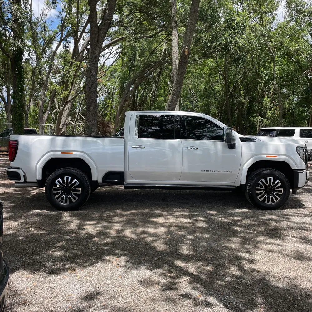 2025 GMC Sierra 2500HD Denali Ultimate