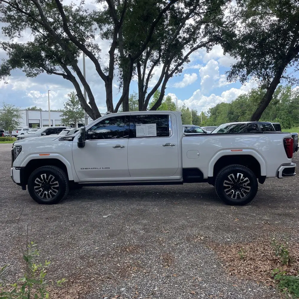 2025 GMC Sierra 2500HD Denali Ultimate
