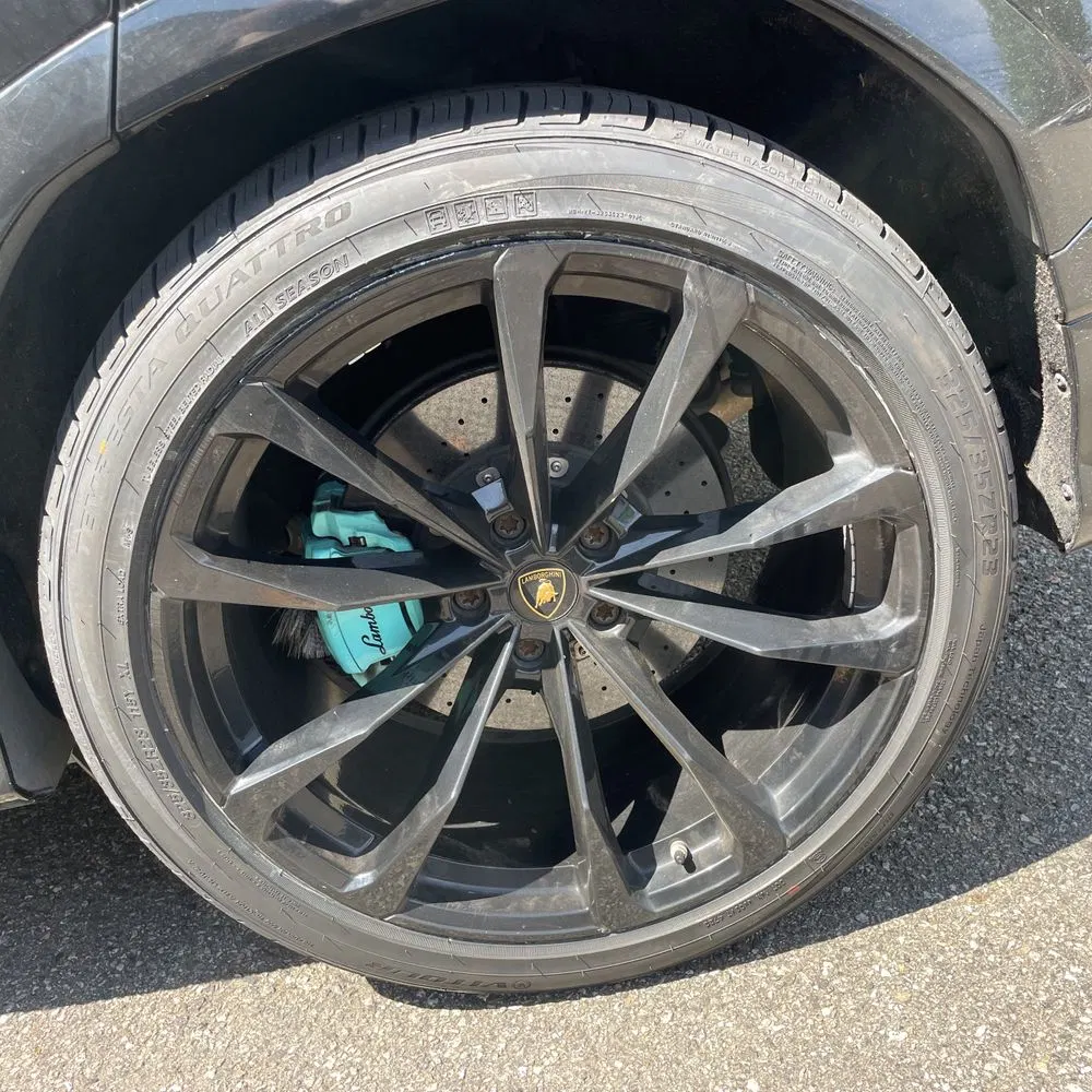 2020 Lamborghini Urus Base