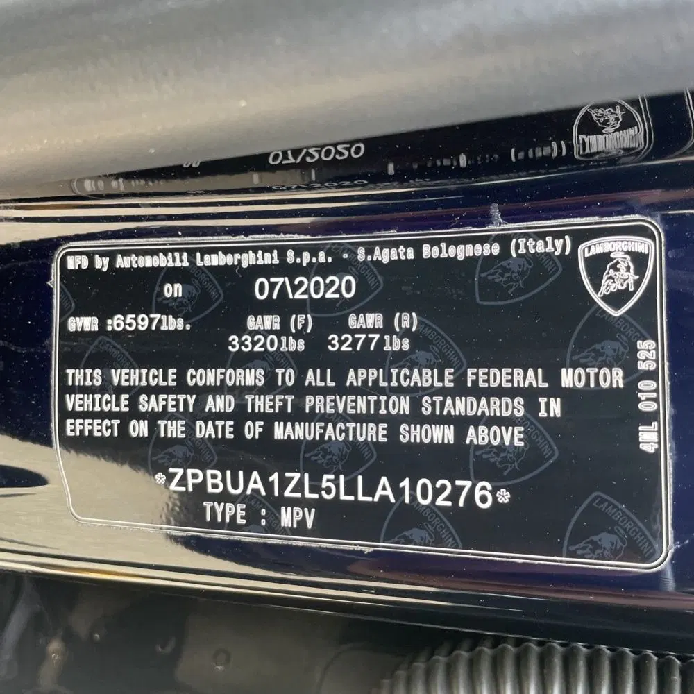 2020 Lamborghini Urus Base