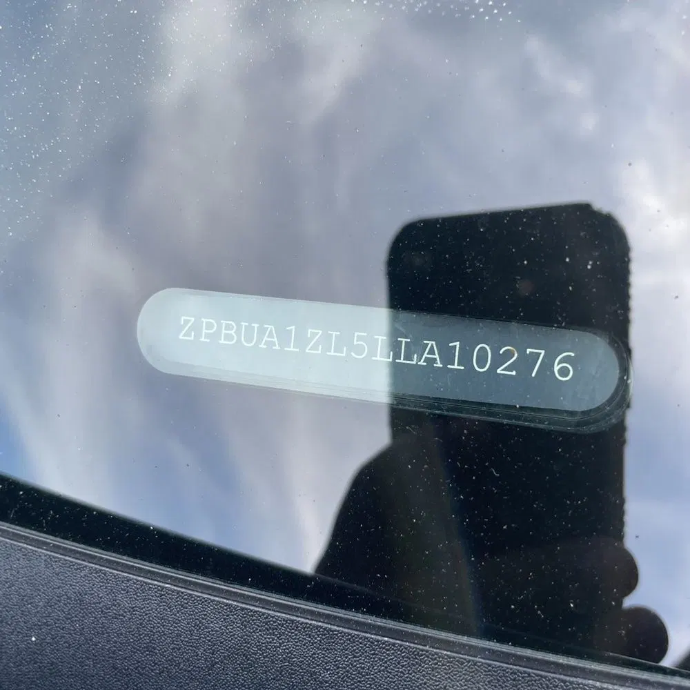 2020 Lamborghini Urus Base