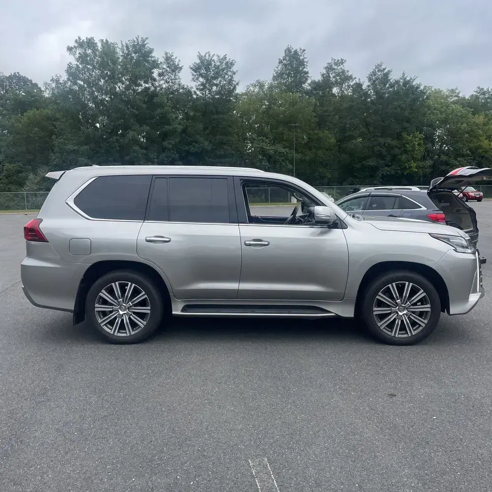 2017 Lexus LX 570 Base