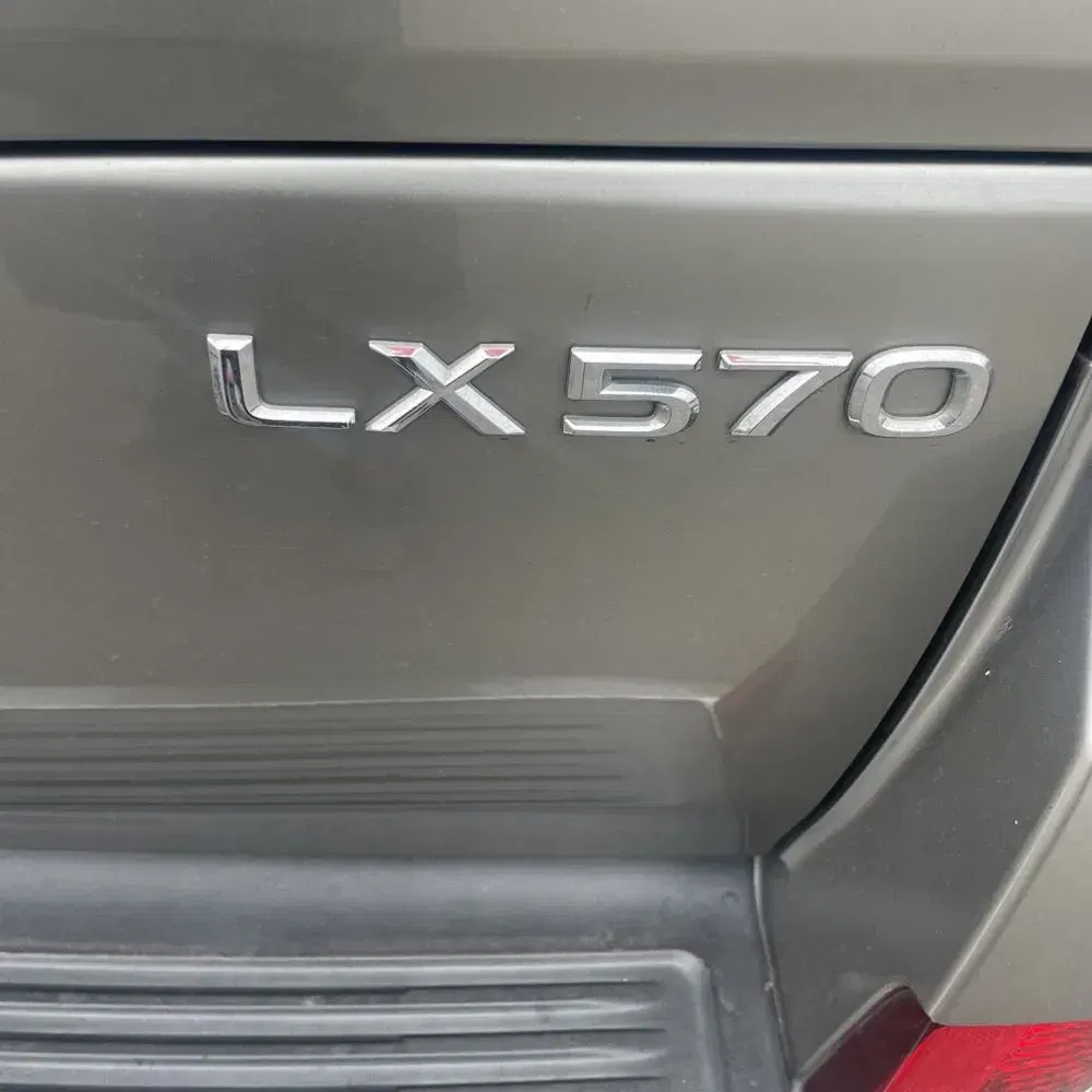 2017 Lexus LX 570 Base