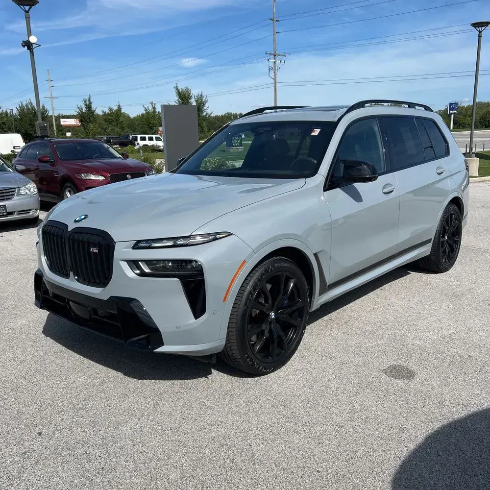 2024 BMW X7 M60i