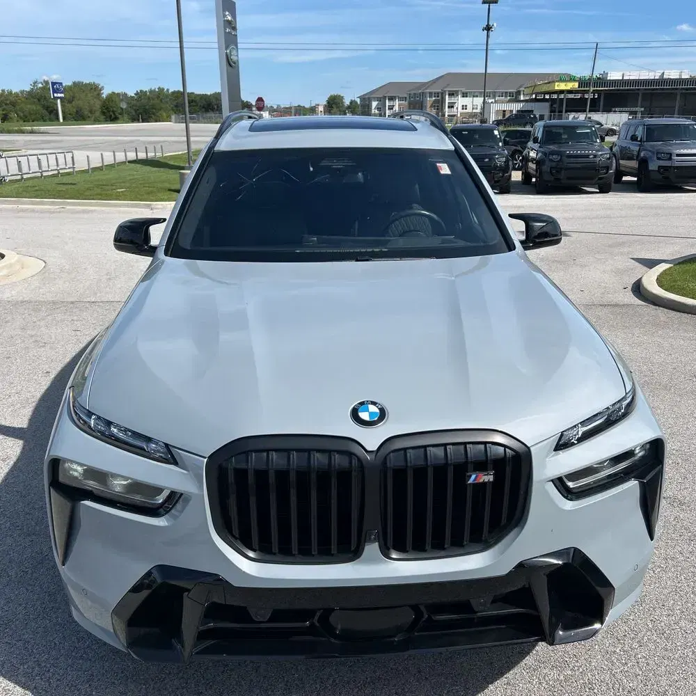 2024 BMW X7 M60i