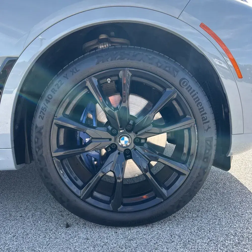 2024 BMW X7 M60i