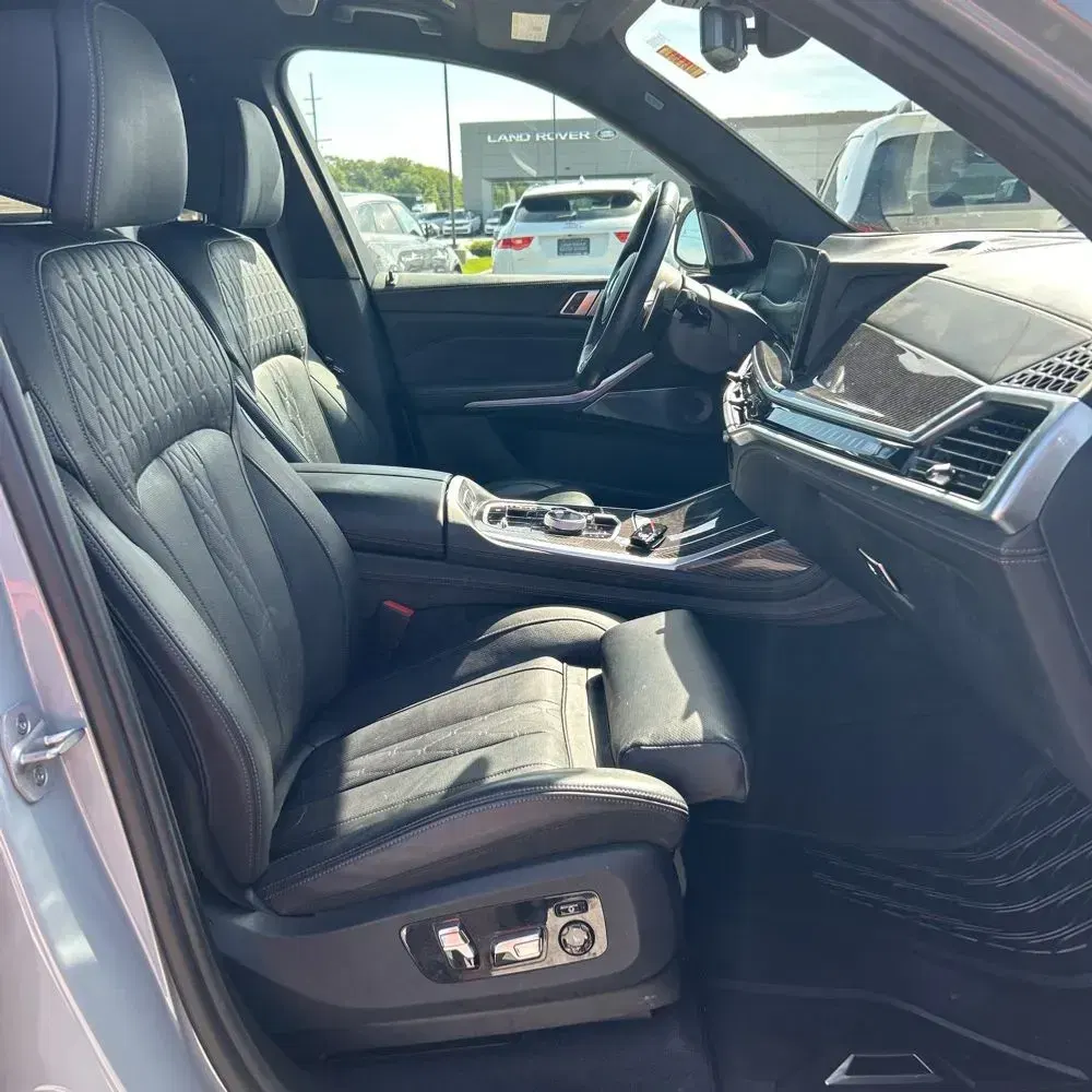 2024 BMW X7 M60i