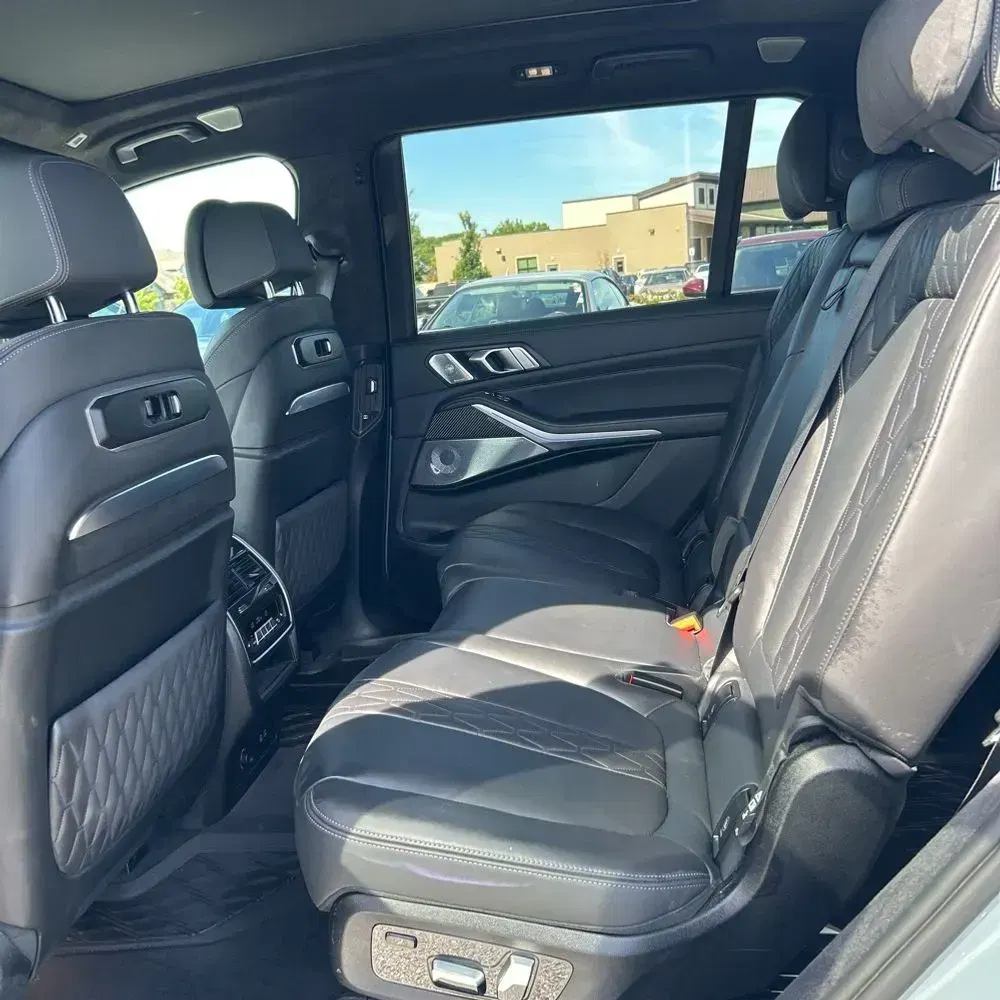 2024 BMW X7 M60i