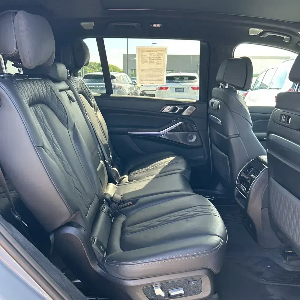 2024 BMW X7 M60i