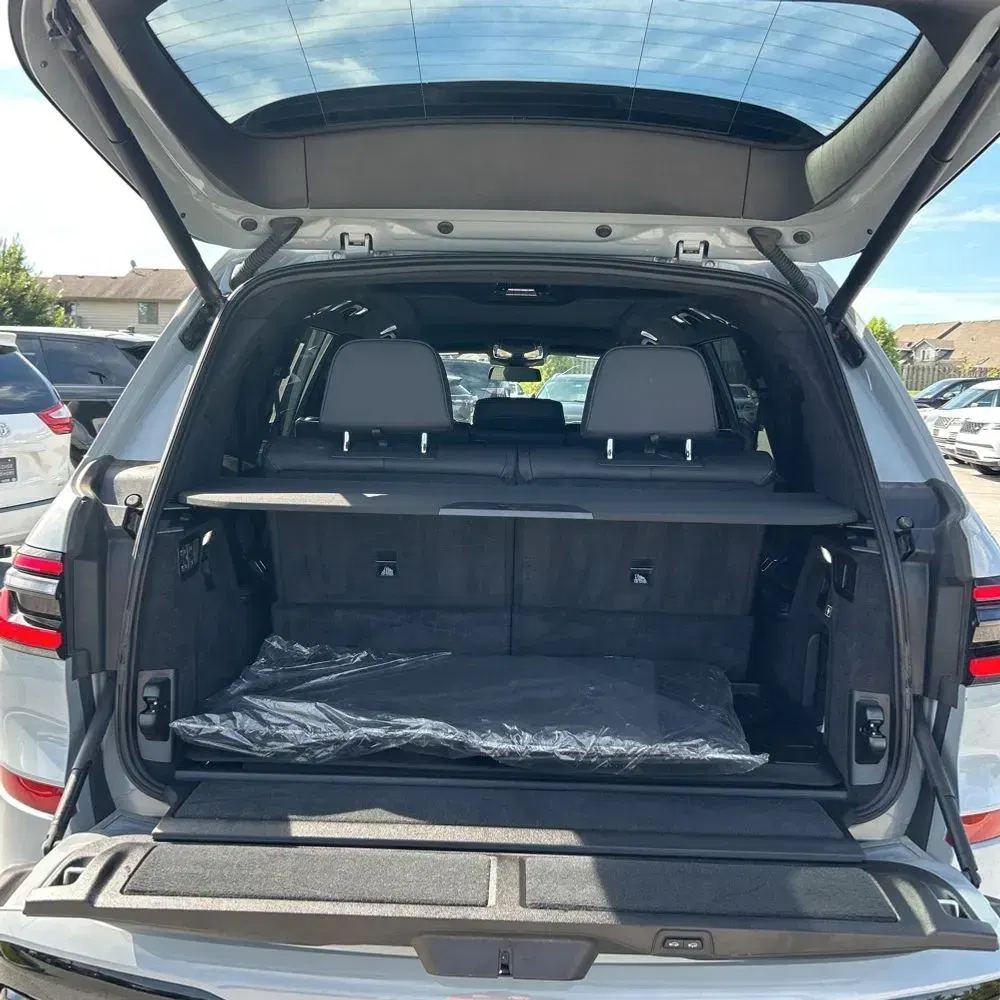 2024 BMW X7 M60i