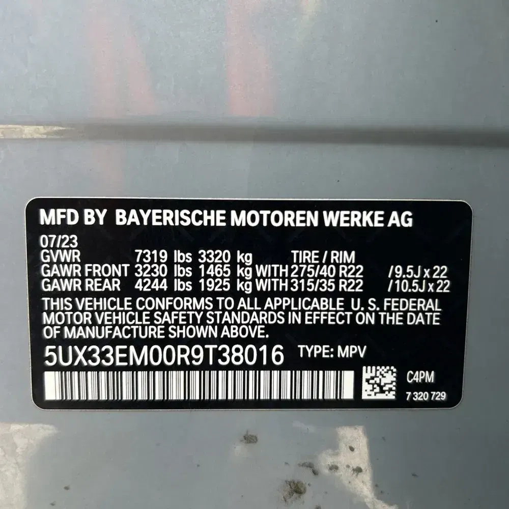 2024 BMW X7 M60i