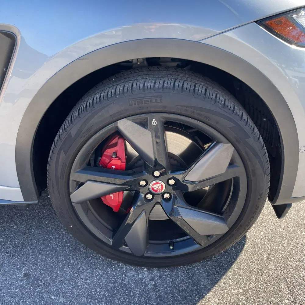 2021 Jaguar F-Pace SVR