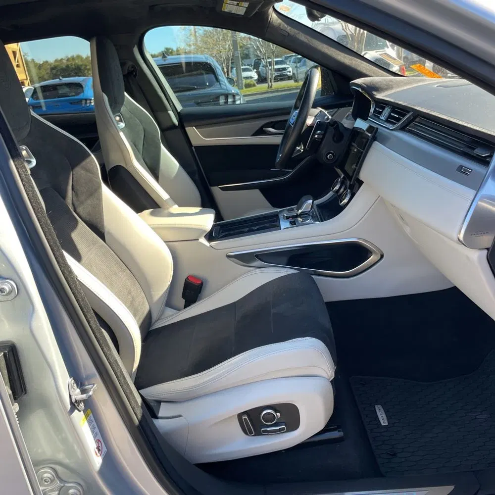 2021 Jaguar F-Pace SVR