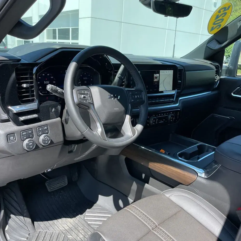 2025 Chevrolet Silverado 3500HD High Country