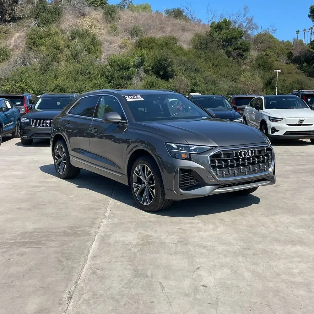 2025 Audi Q8 Premium 55