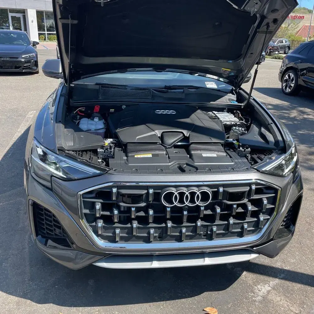 2025 Audi Q8 Premium 55