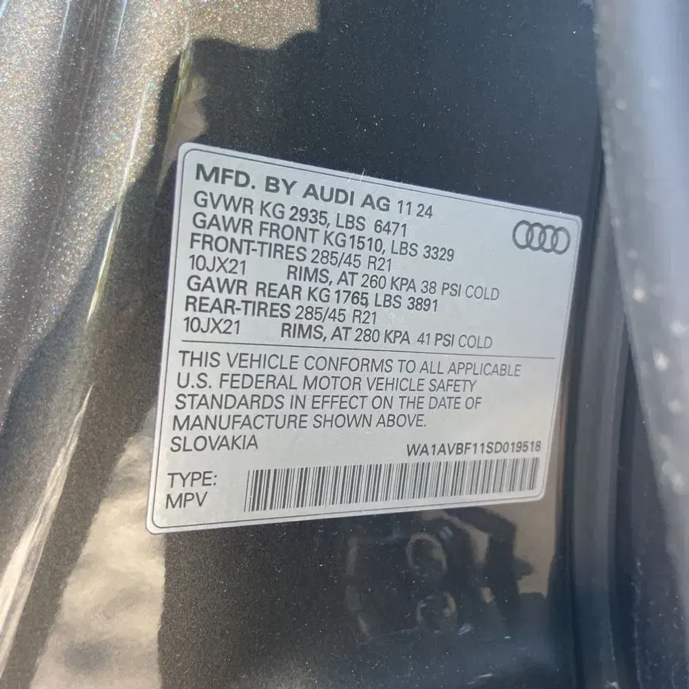 2025 Audi Q8 Premium 55