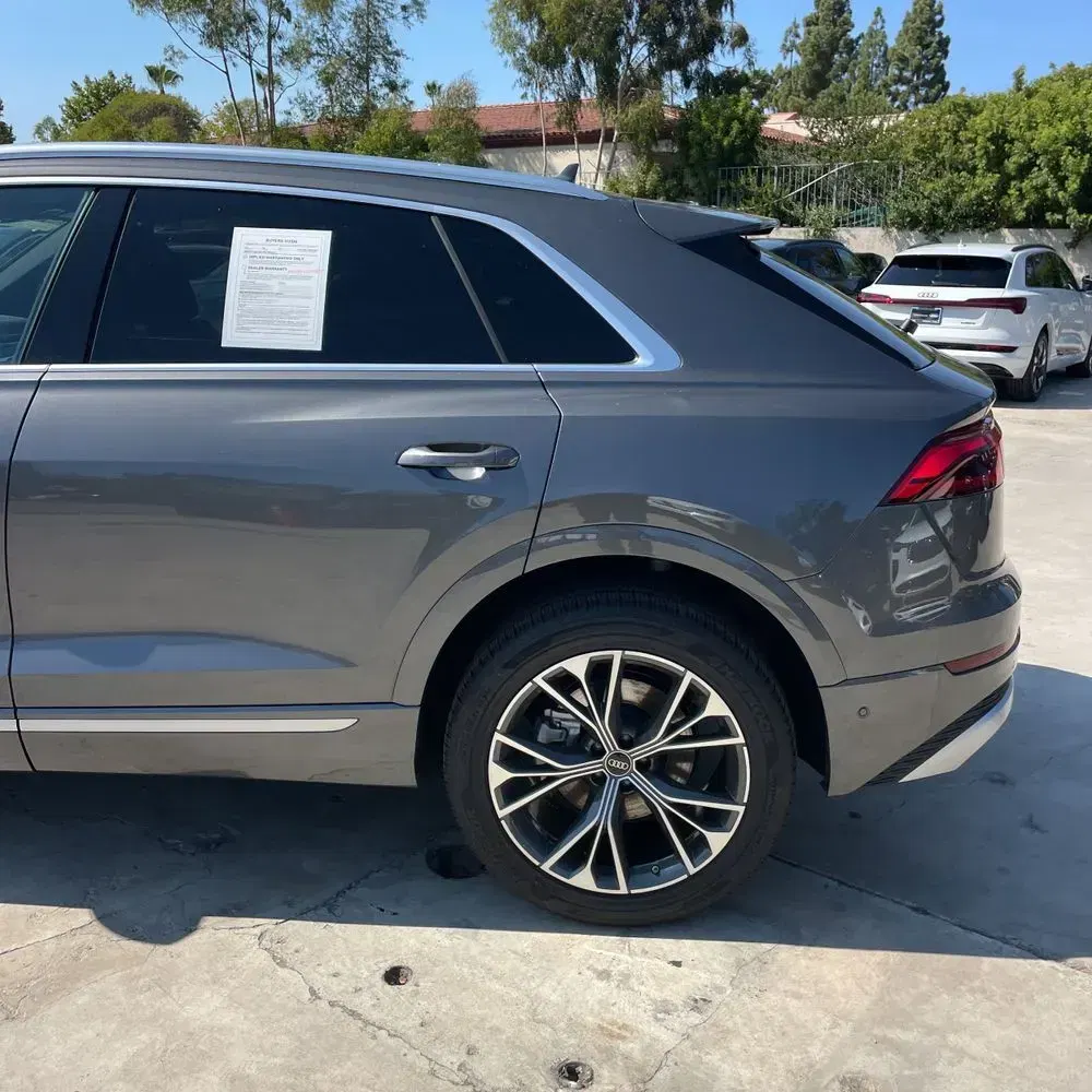 2025 Audi Q8 Premium 55