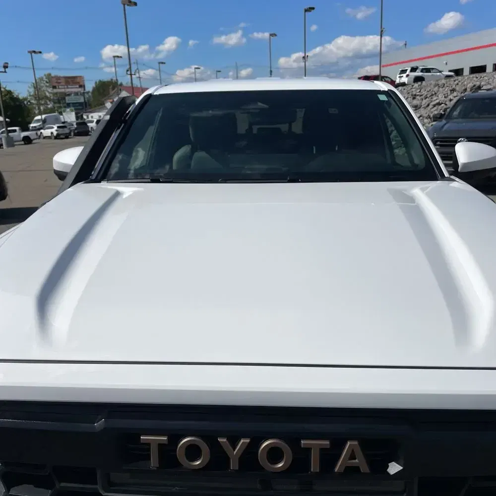 2025 Toyota Tacoma Trailhunter HV