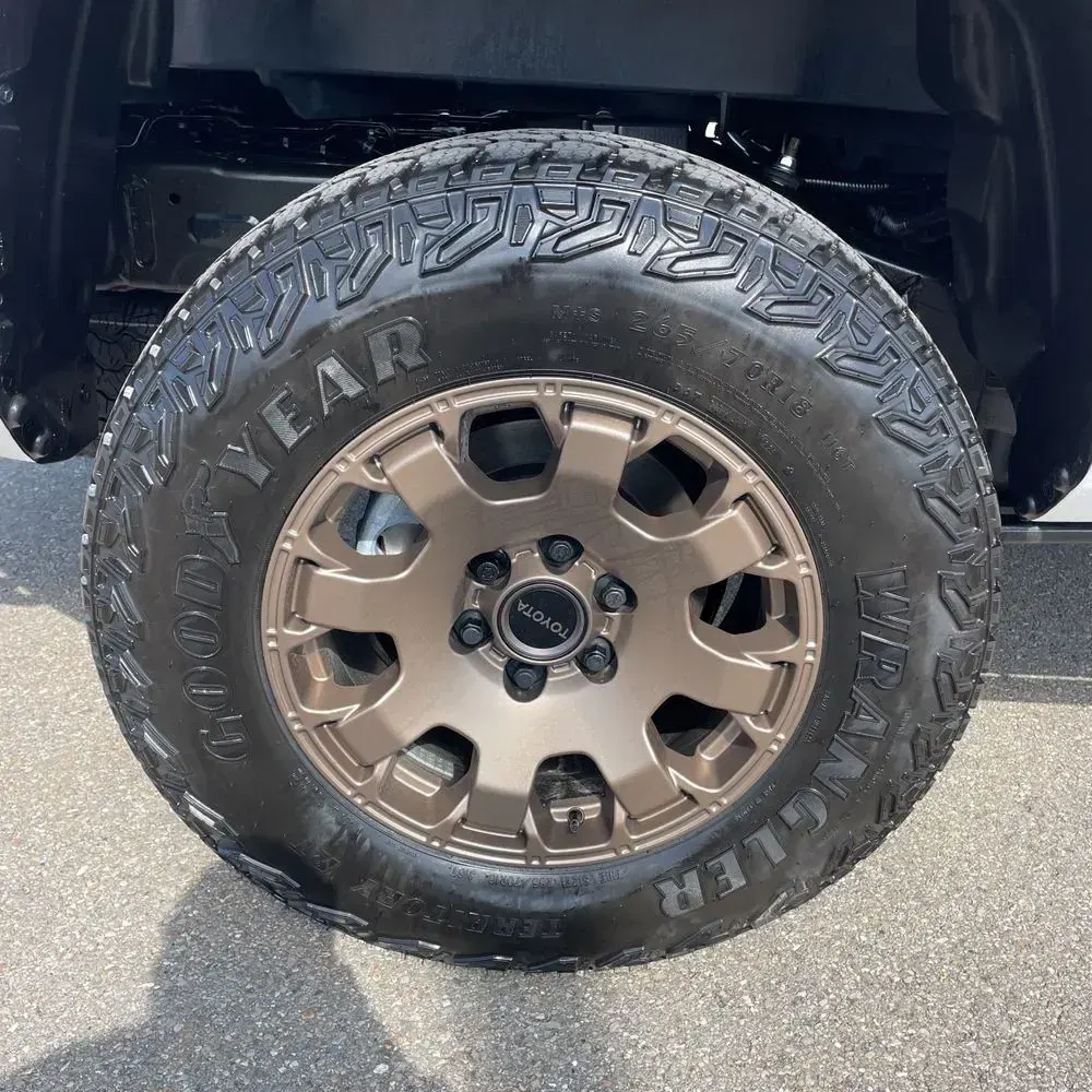 2025 Toyota Tacoma Trailhunter HV