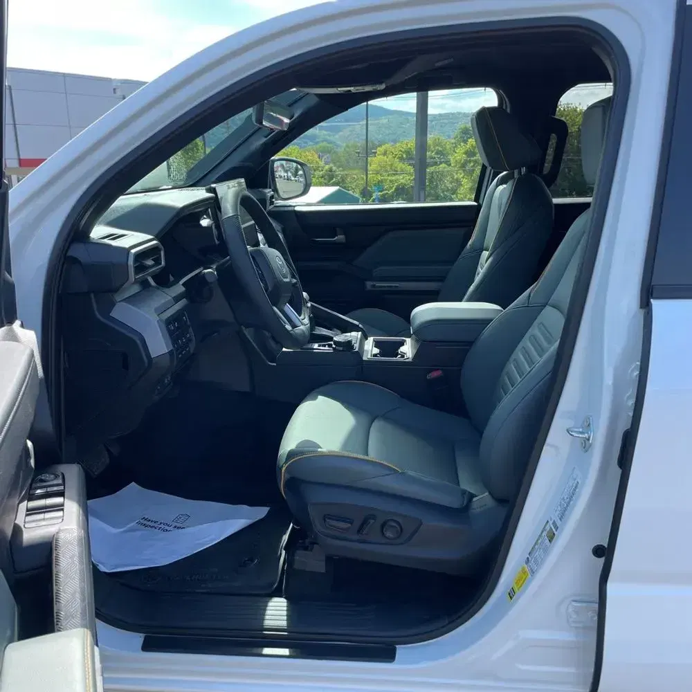 2025 Toyota Tacoma Trailhunter HV