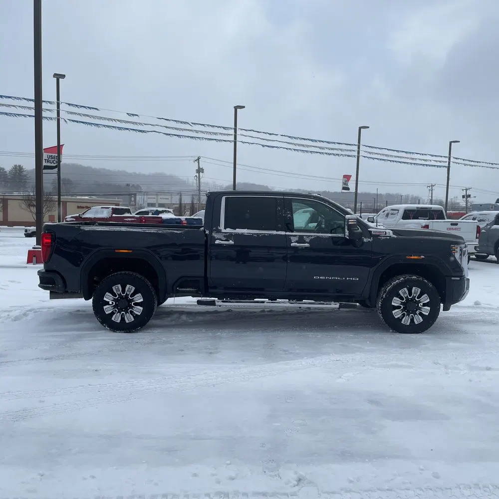 2024 GMC Sierra 2500HD Denali