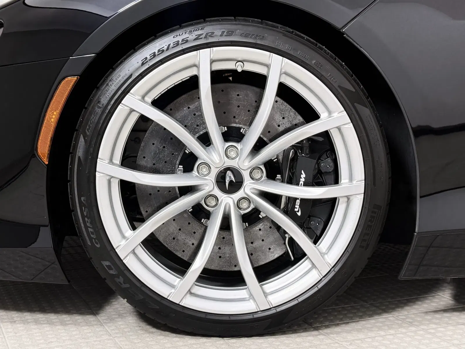 2024 McLaren Artura