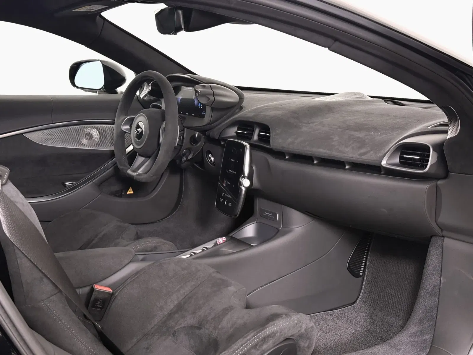 2024 McLaren Artura
