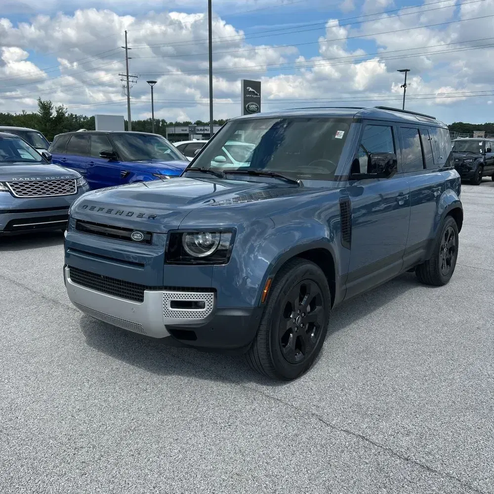 2023 Land Rover Defender 110 SE
