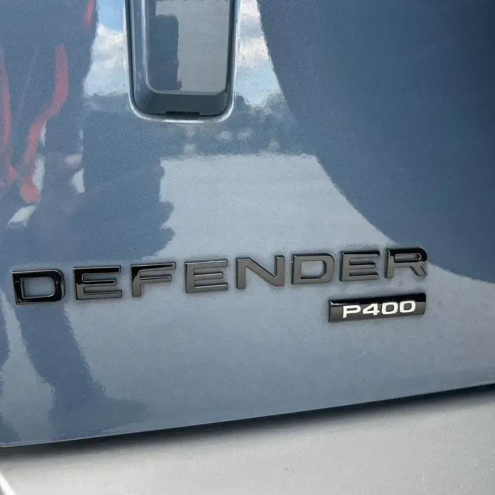2023 Land Rover Defender 110 SE