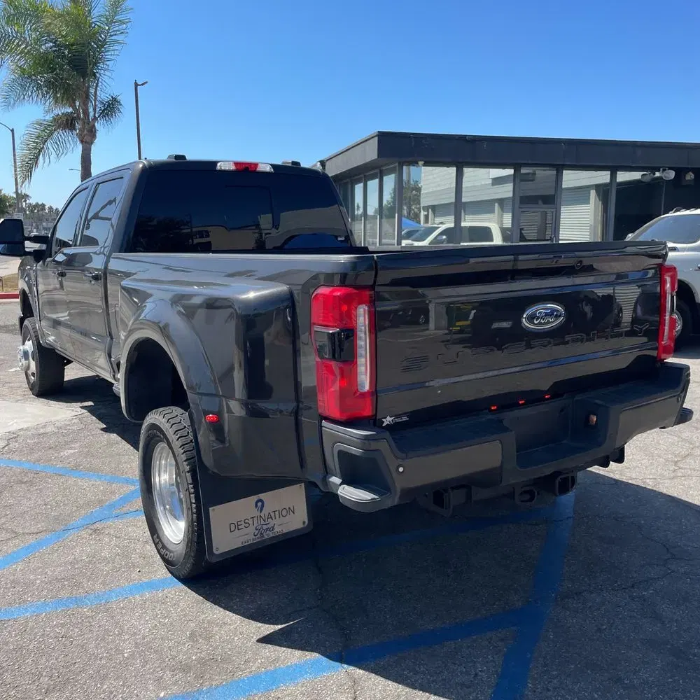 2024 Ford F-350 Super Duty Lariat
