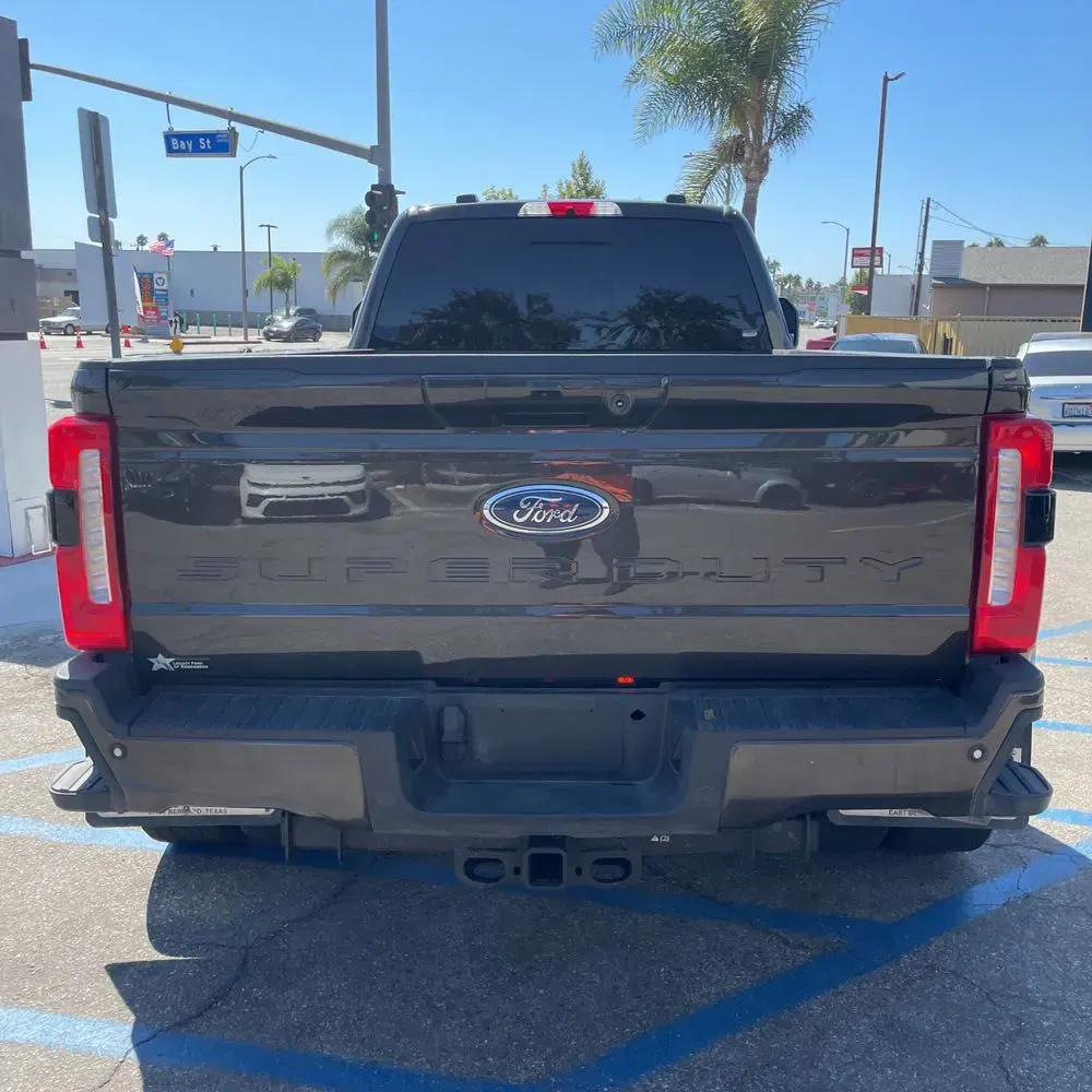 2024 Ford F-350 Super Duty Lariat