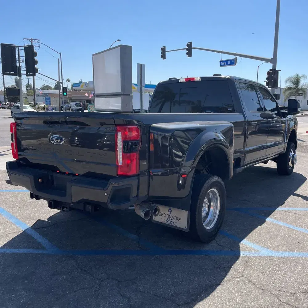 2024 Ford F-350 Super Duty Lariat
