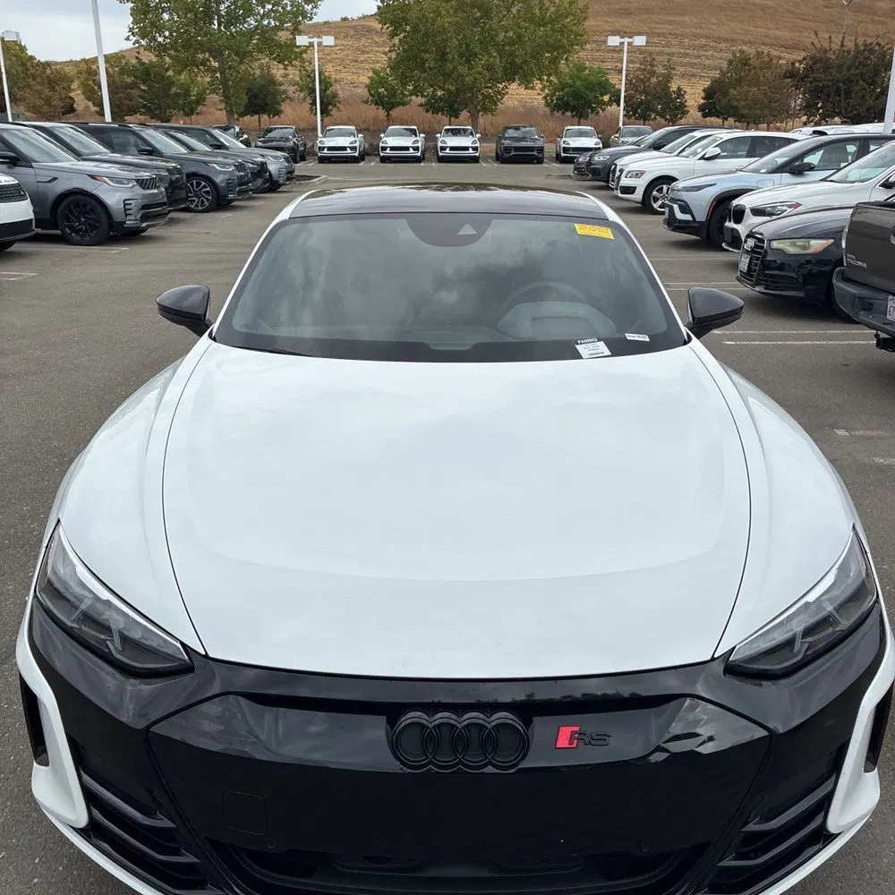 2022 Audi e-tron GT RS