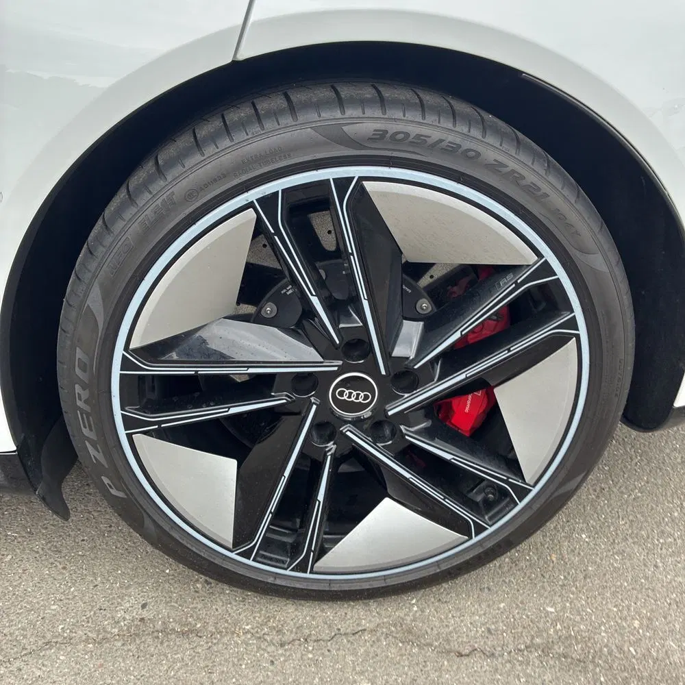 2022 Audi e-tron GT RS